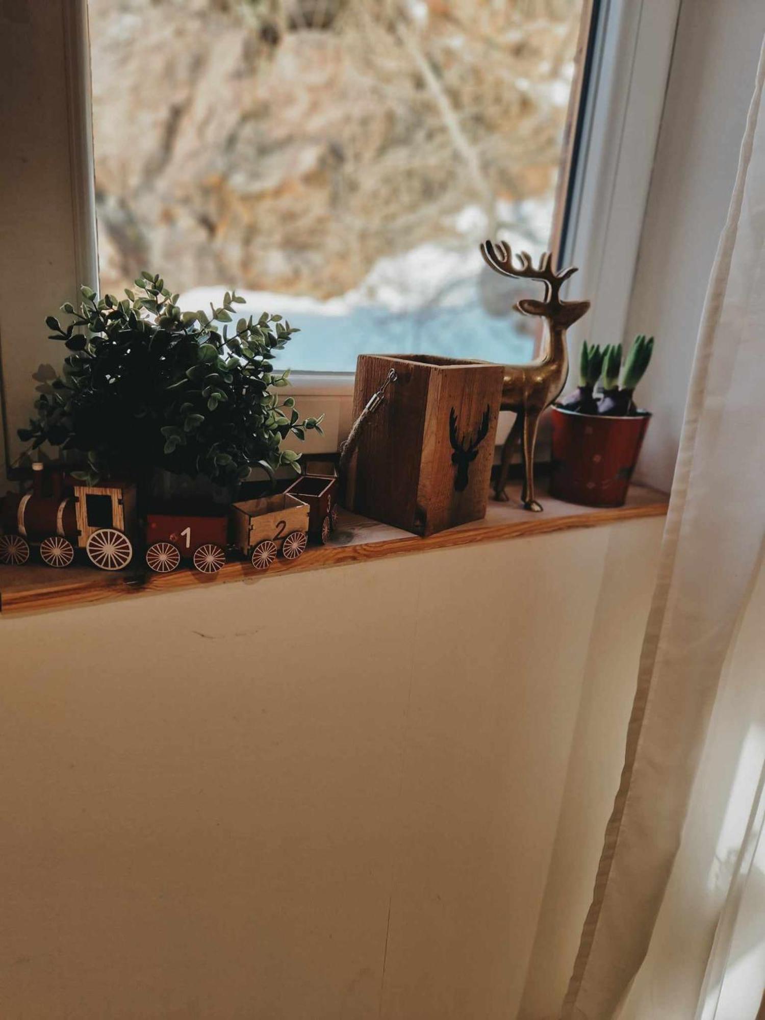 Chata Jeleni Drevenice S Vlastni Virivkou Horni Halze Exterior photo