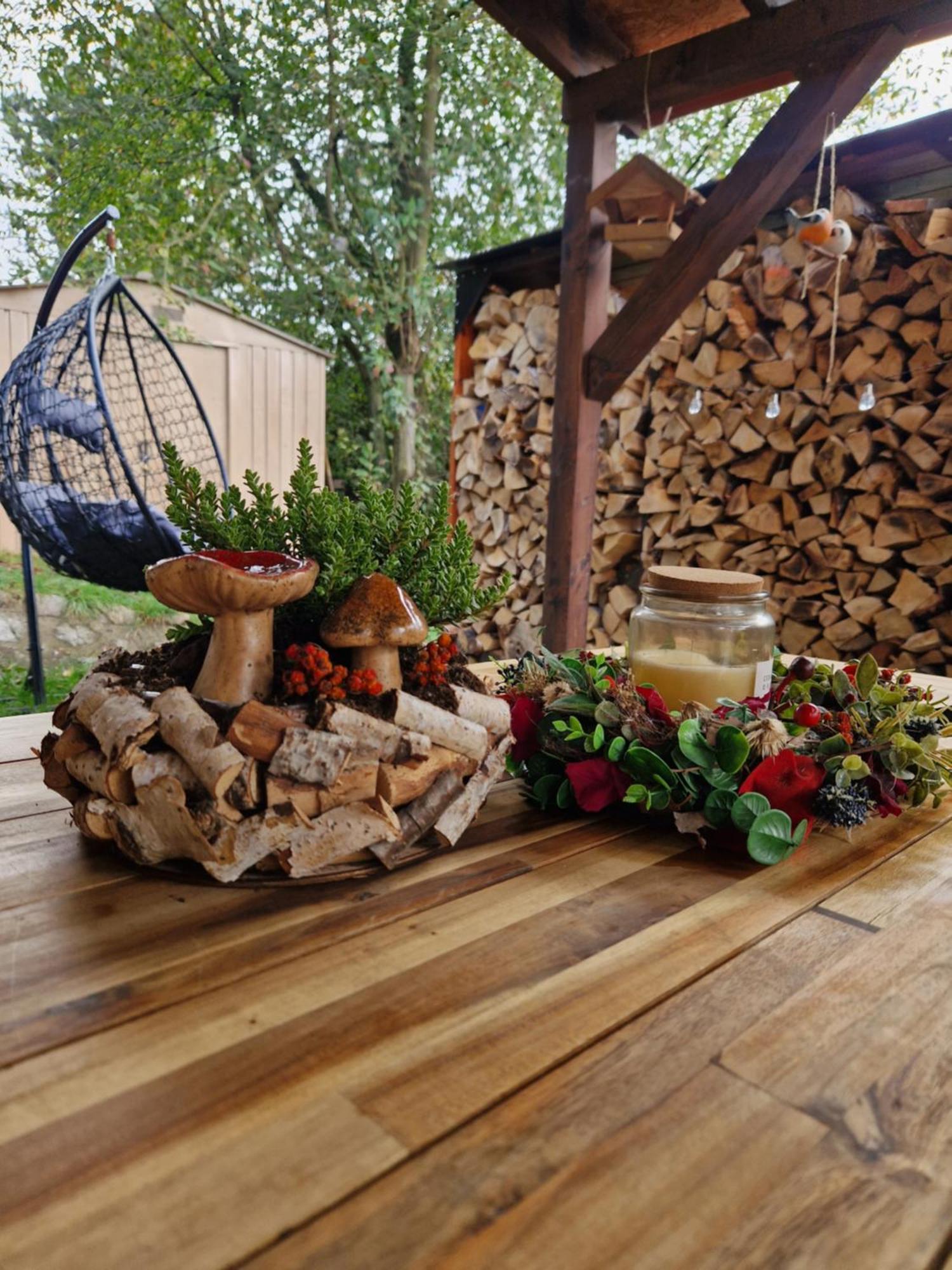 Chata Jeleni Drevenice S Vlastni Virivkou Horni Halze Exterior photo